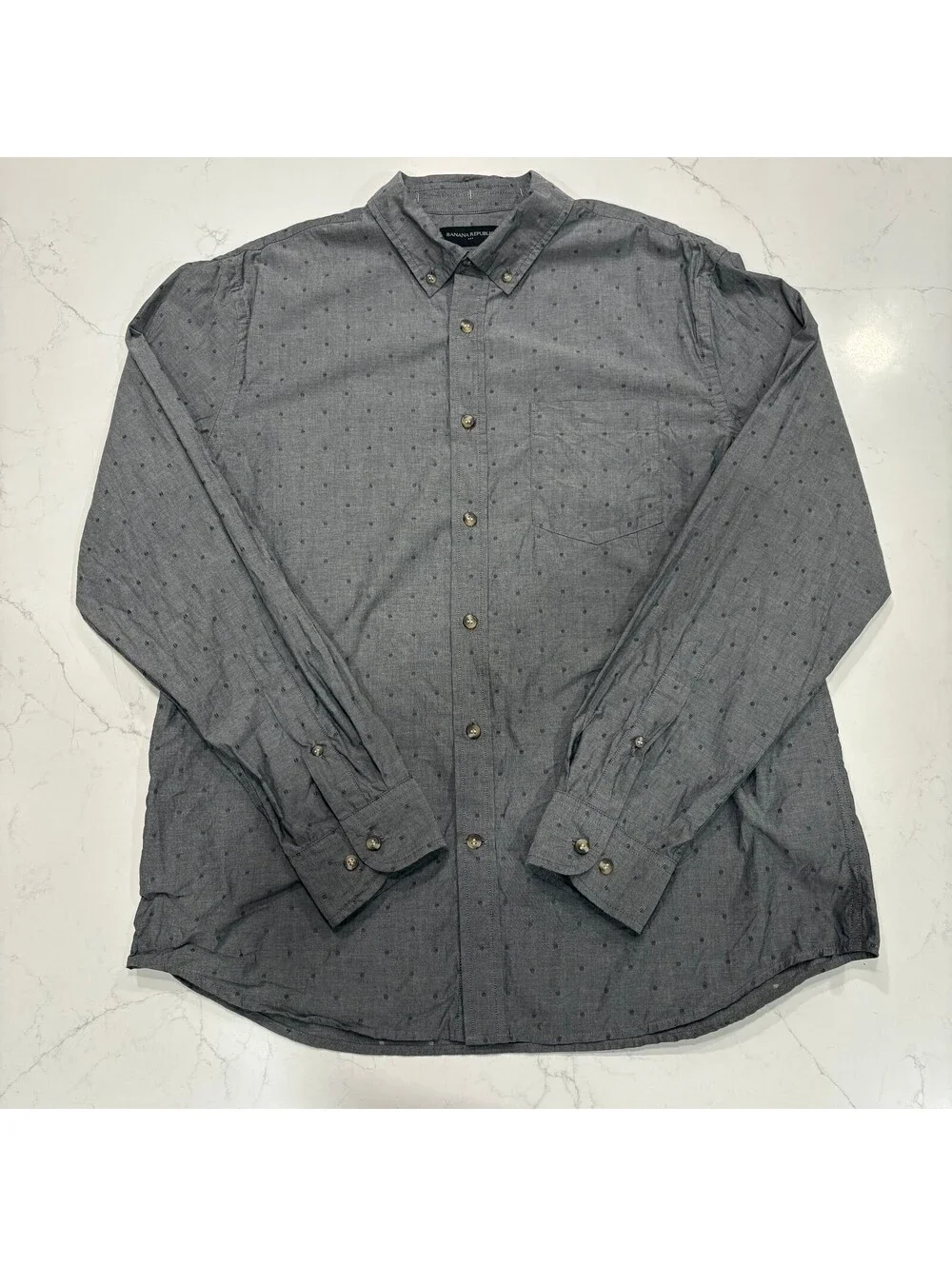 Banana Republic Untucked Fit Textured Dot Button Down Shirt Grey Men's L